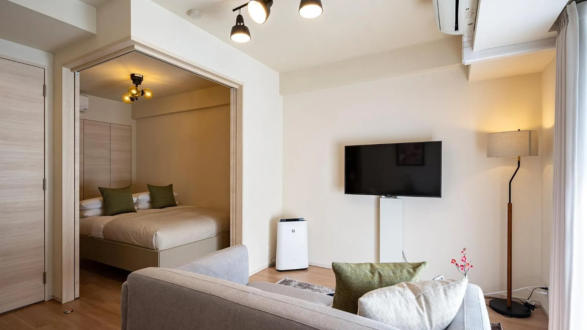 Apartment Section L Residence Shibuya Tokyo