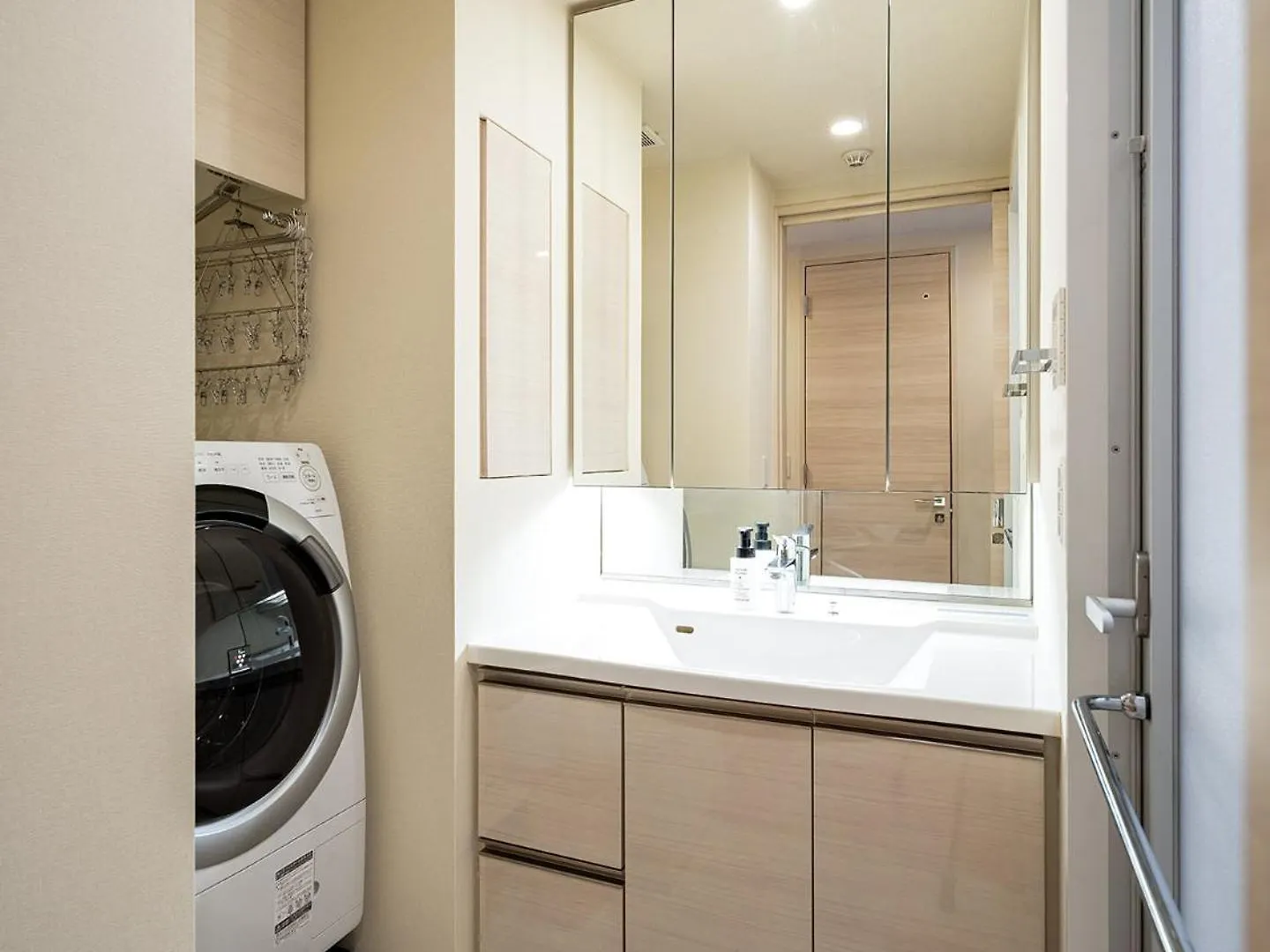 Section L Residence Shibuya Tokyo Apartment